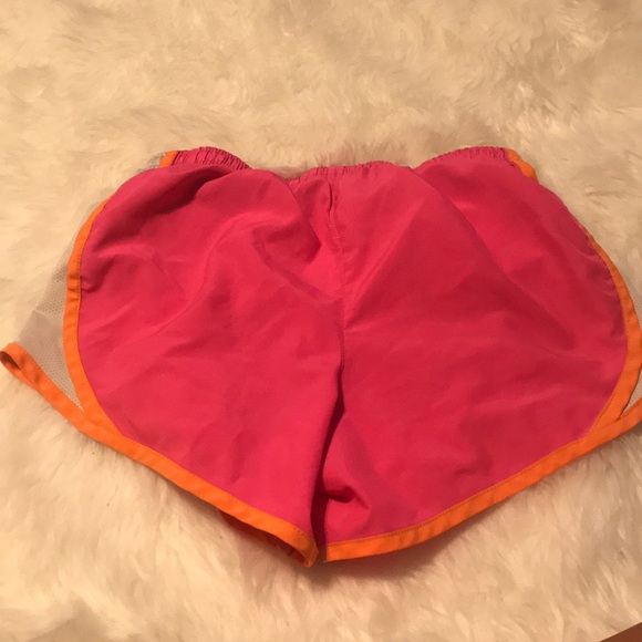 Nike shorts - Picture 3 of 3